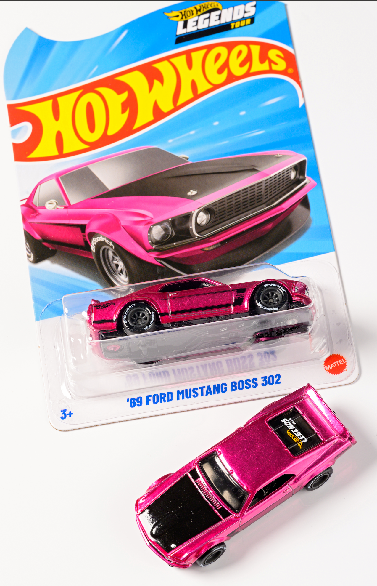2026 Legends Tour Bundle - Ford Mustang Boss 302 + Flag | Legends